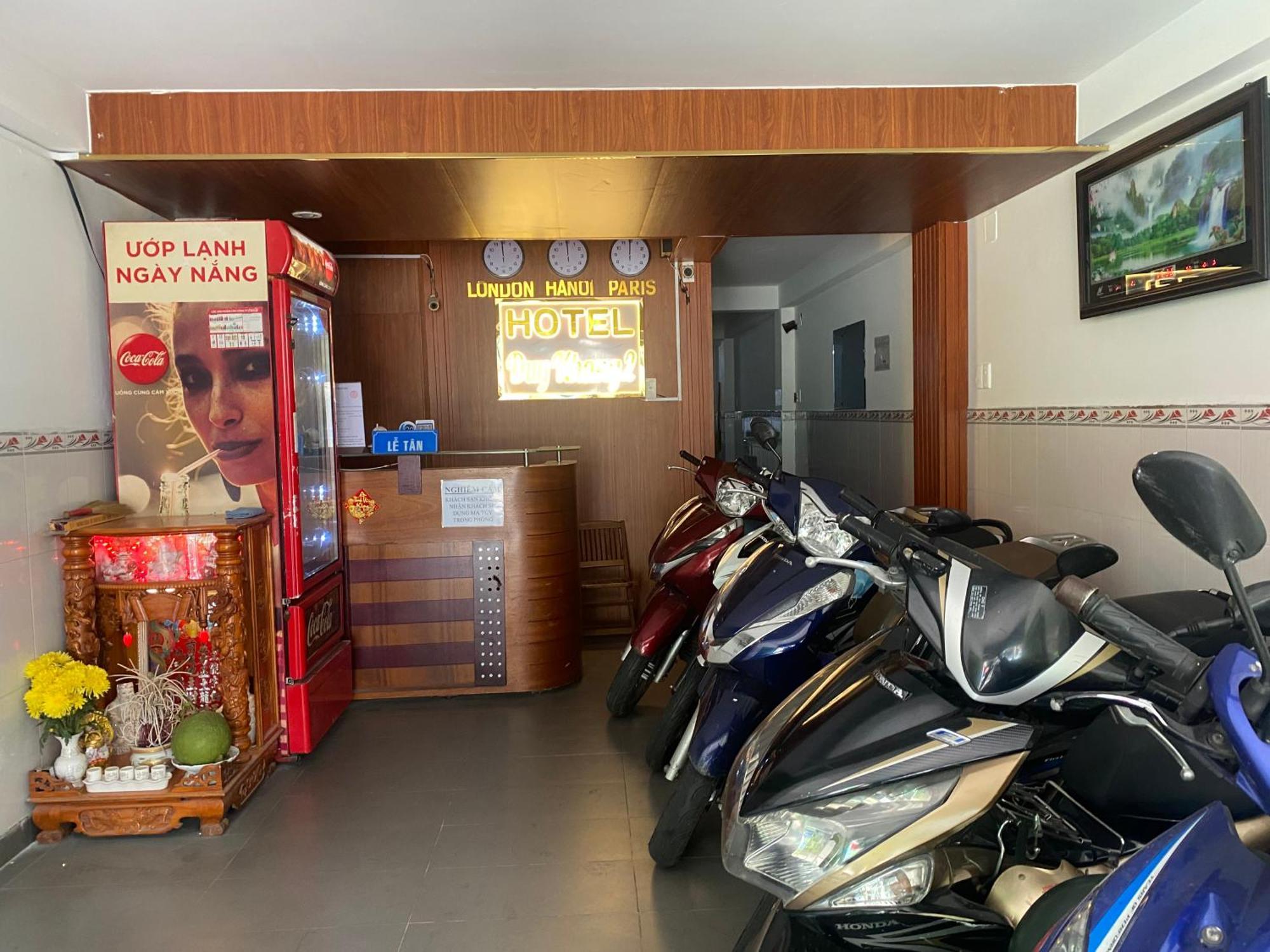 Duy Khang 2 Hotel Хошимин Экстерьер фото